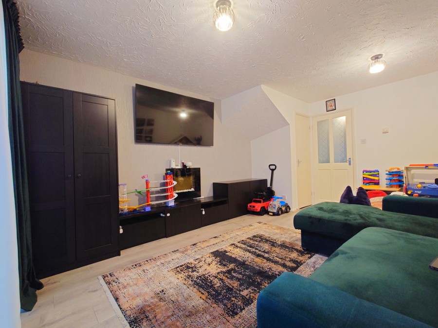 Images for Aldersea Close, Burslem, Stoke-on-Trent EAID:49b9316610c762073834153eee719ae7 BID:1