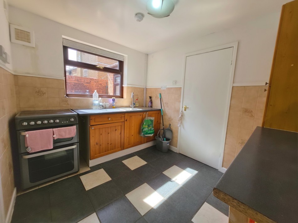 Images for Liverpool Road, Kidsgrove, Stoke-on-Trent EAID:49b9316610c762073834153eee719ae7 BID:1