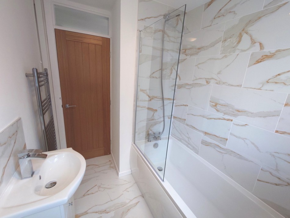 Images for Deepdale Close, Norton Le Moors, Stoke-on-Trent EAID:49b9316610c762073834153eee719ae7 BID:1