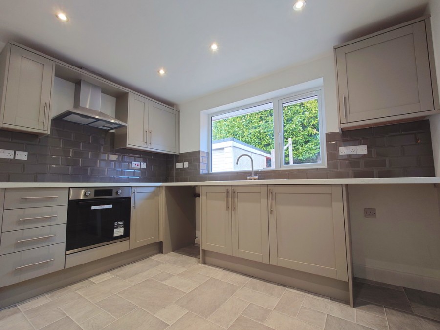 Images for Deepdale Close, Norton Le Moors, Stoke-on-Trent EAID:49b9316610c762073834153eee719ae7 BID:1