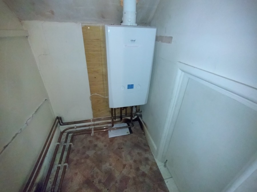 Images for Laburnum Close, Kidsgrove EAID:49b9316610c762073834153eee719ae7 BID:1