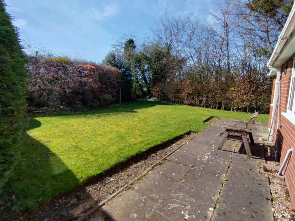 Images for Laburnum Close, Kidsgrove EAID:49b9316610c762073834153eee719ae7 BID:1