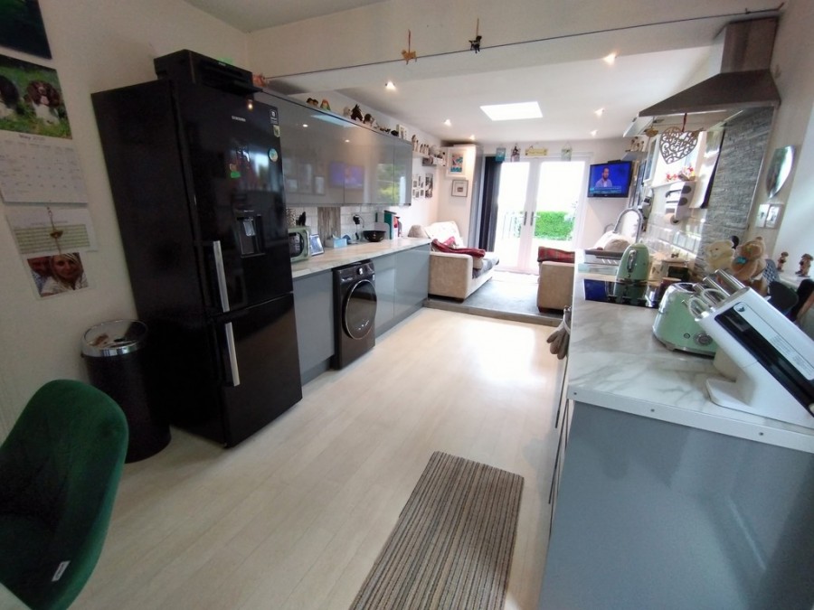 Images for High Street, Harriseahead, Stoke-on-Trent EAID:49b9316610c762073834153eee719ae7 BID:1