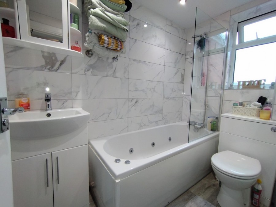 Images for High Street, Harriseahead, Stoke-on-Trent EAID:49b9316610c762073834153eee719ae7 BID:1