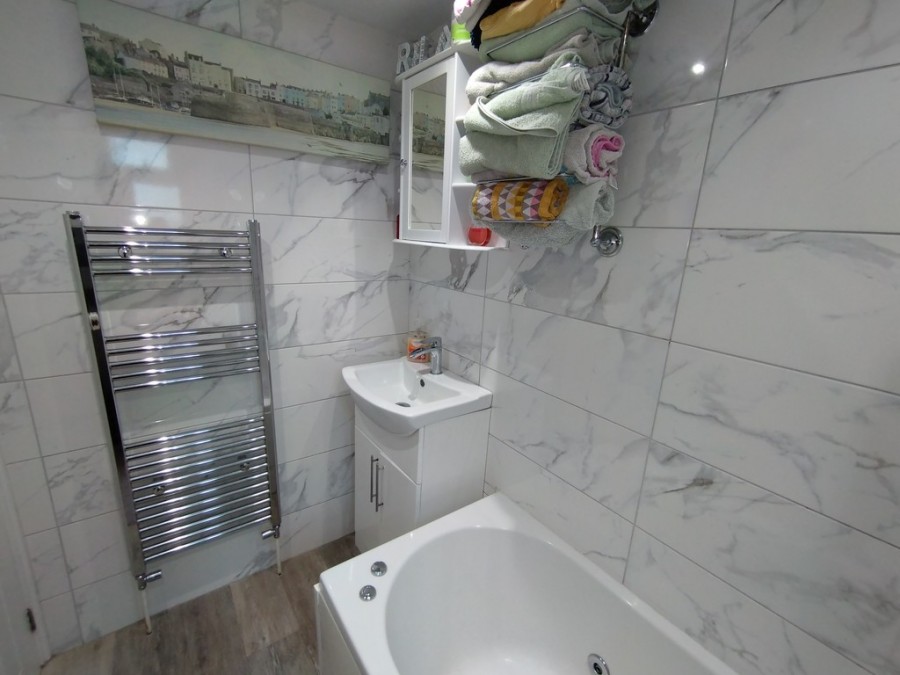 Images for High Street, Harriseahead, Stoke-on-Trent EAID:49b9316610c762073834153eee719ae7 BID:1