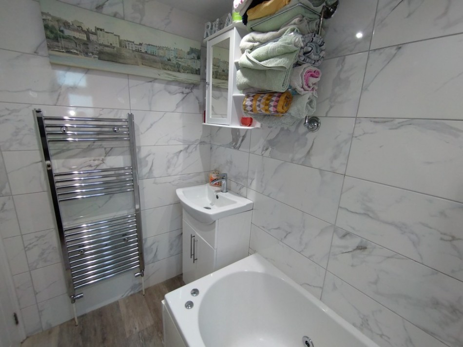 Images for High Street, Harriseahead, Stoke-on-Trent EAID:49b9316610c762073834153eee719ae7 BID:1