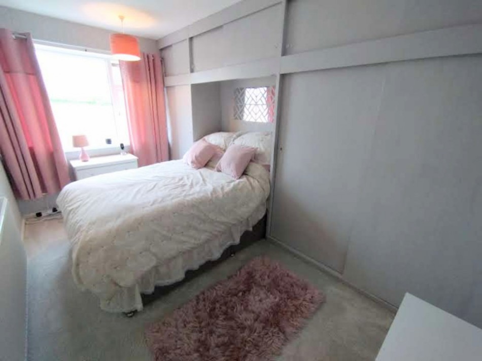 Images for Lordshire Place, Packmoor, Stoke-on-Trent EAID:49b9316610c762073834153eee719ae7 BID:1