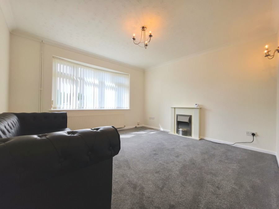 Images for Selbourne Drive, Packmoor, Stoke-on-Trent EAID:49b9316610c762073834153eee719ae7 BID:1