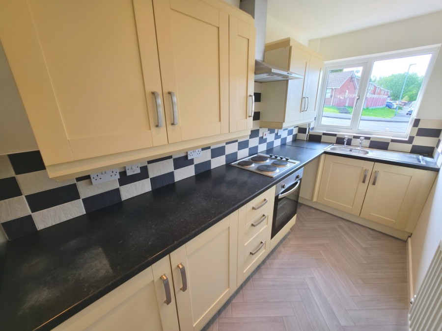 Images for Selbourne Drive, Packmoor, Stoke-on-Trent EAID:49b9316610c762073834153eee719ae7 BID:1