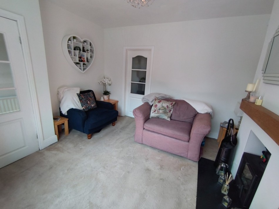 Images for High Street, Harriseahead, Stoke-on-Trent EAID:49b9316610c762073834153eee719ae7 BID:1