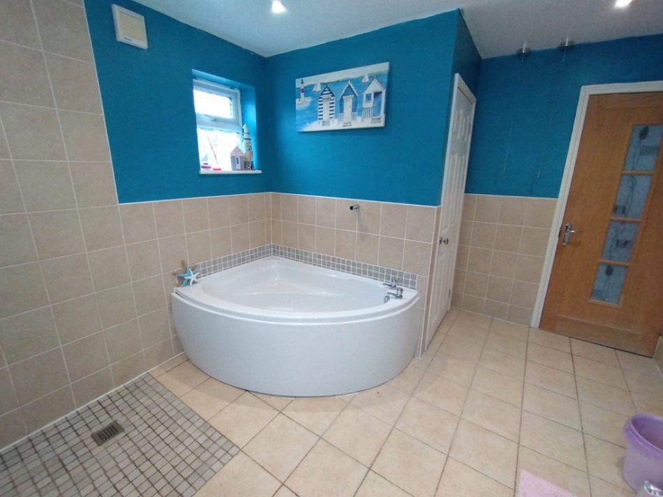 Images for Queen Street, Kidsgrove, Stoke-on-Trent EAID:49b9316610c762073834153eee719ae7 BID:1
